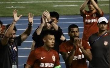 傷愈回歸拼滿全場(chǎng)，亞泰隊(duì)長(zhǎng)譚龍：中超，我們一定會(huì)留下